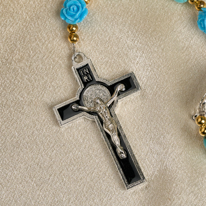 Christianartworkshop Eleganter Rosenkranz mit roten und blauen Rosen und türkisfarbenen Perlen: Gesegnet von Unserer Lieben Frau und dem Heiligen Benedikt - image 17