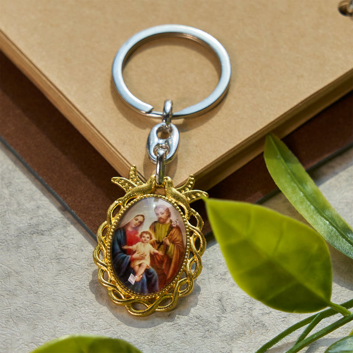 Christianartworkshop Religiöses Erbe Heilige Familie Schlüsselanhänger: Mischung aus Kunstfertigkeit und Hingabe - image 2