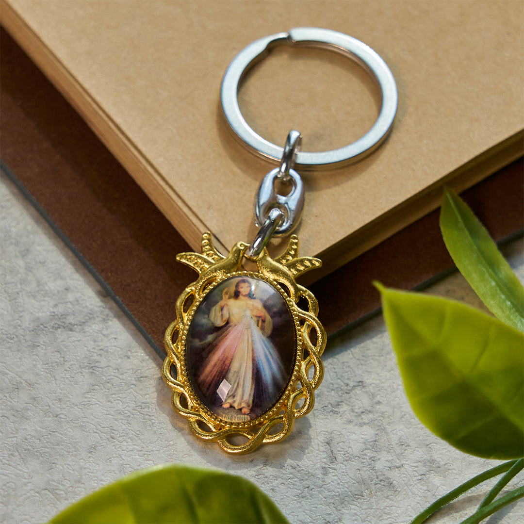 Christianartworkshop Goldener Rahmen Göttliche Barmherzigkeit Schlüsselanhänger mit Heiligem Geist Taube: Himmlisches Gnadenzeichen - image 3
