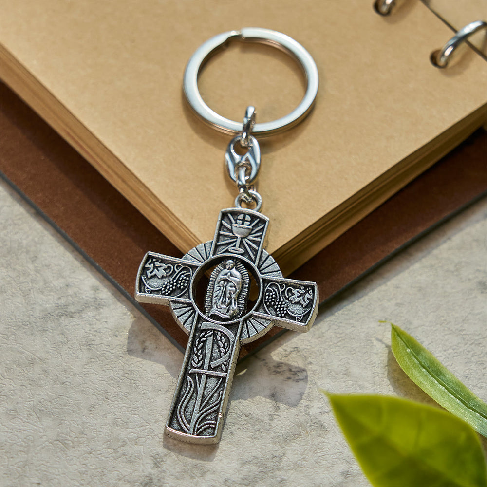 Christianartworkshop Schlüsselanhänger „Daily Faith“ zur Erstkommunion: Begleiter für heilige Meilensteine - image 1