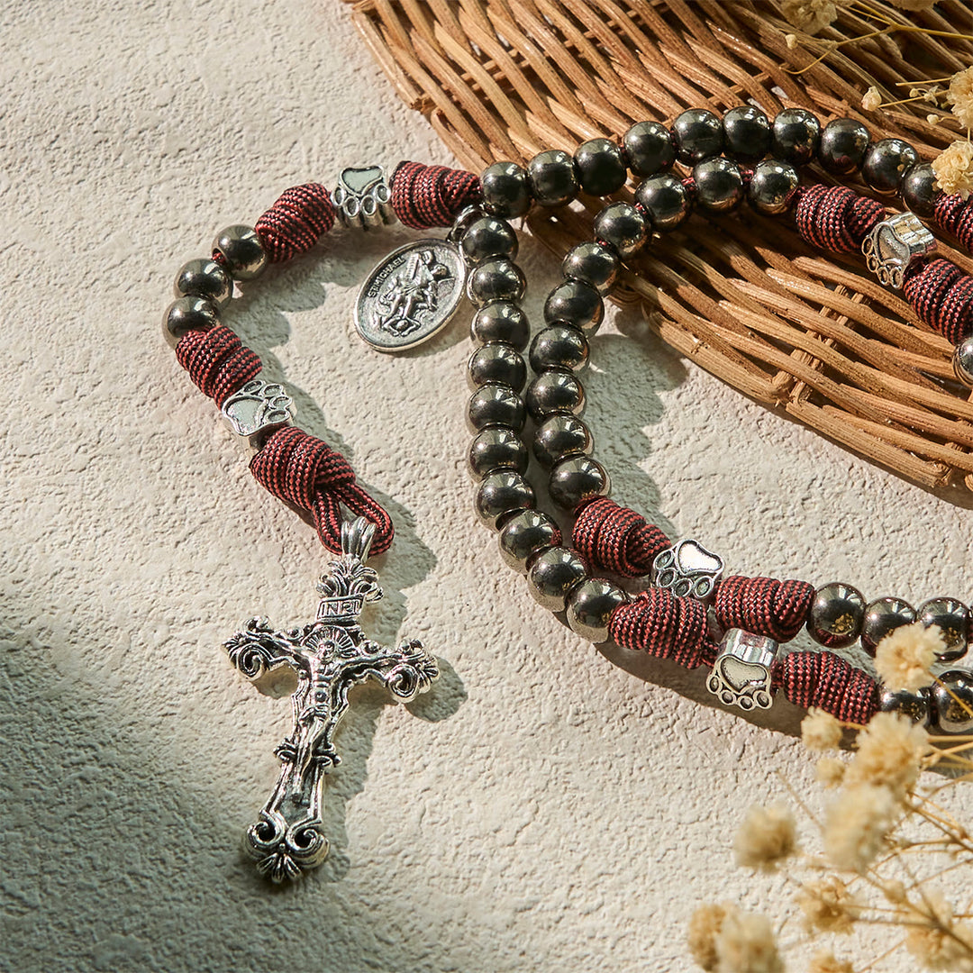 Christianartworkshop Robuster Paracord-Rosenkranz aus metallischen Perlen mit Pfotenanhängern und St. Michael - image 5