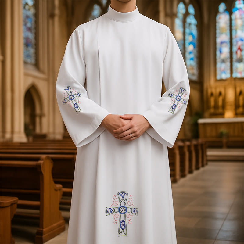 Traditionelle weiße Priesterkutte mit hohem Kragen und reich verziertem, farbenfrohem Kreuz von Christianartworkshop - image 0