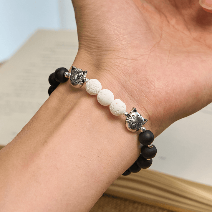 Christianartworkshop Mattschwarzer und weißer Lavastein mit Katzen- und Kuh-Chrams-Armband und Tier-Rosenkranz - image 11