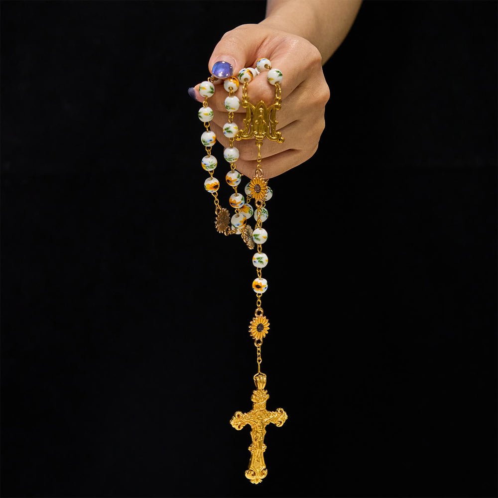 Christianartworkshop Handgefertigter Rosenkranz im Sonnenblumen-Stil: Eine göttliche Kreation mit gelben Blumenperlen - image 2