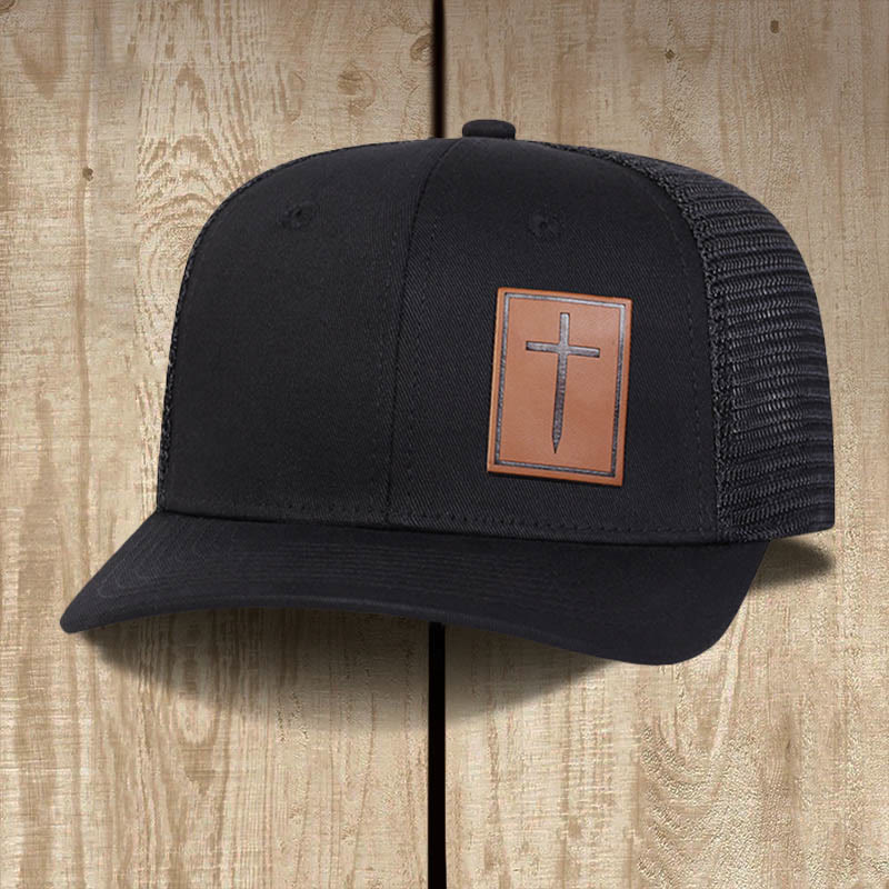Christianartworkshop Faith Over Fear Nagelkreuz Lederaufnäher Faith Hat - Schwarz - image 1