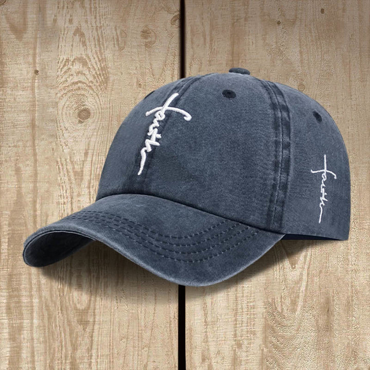 Christianartworkshop Minimalistische Baseballkappe mit Glaubenskreuz: Lässiger Stil mit einer kraftvollen Botschaft - Marineblau - image 3