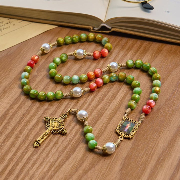 Christianartworkshop Handgefertigter Rosenkranz „Christmas Blessings“ der Göttlichen Barmherzigkeit mit rot-grünen Perlen und bronzenem Kruzifix - image 2
