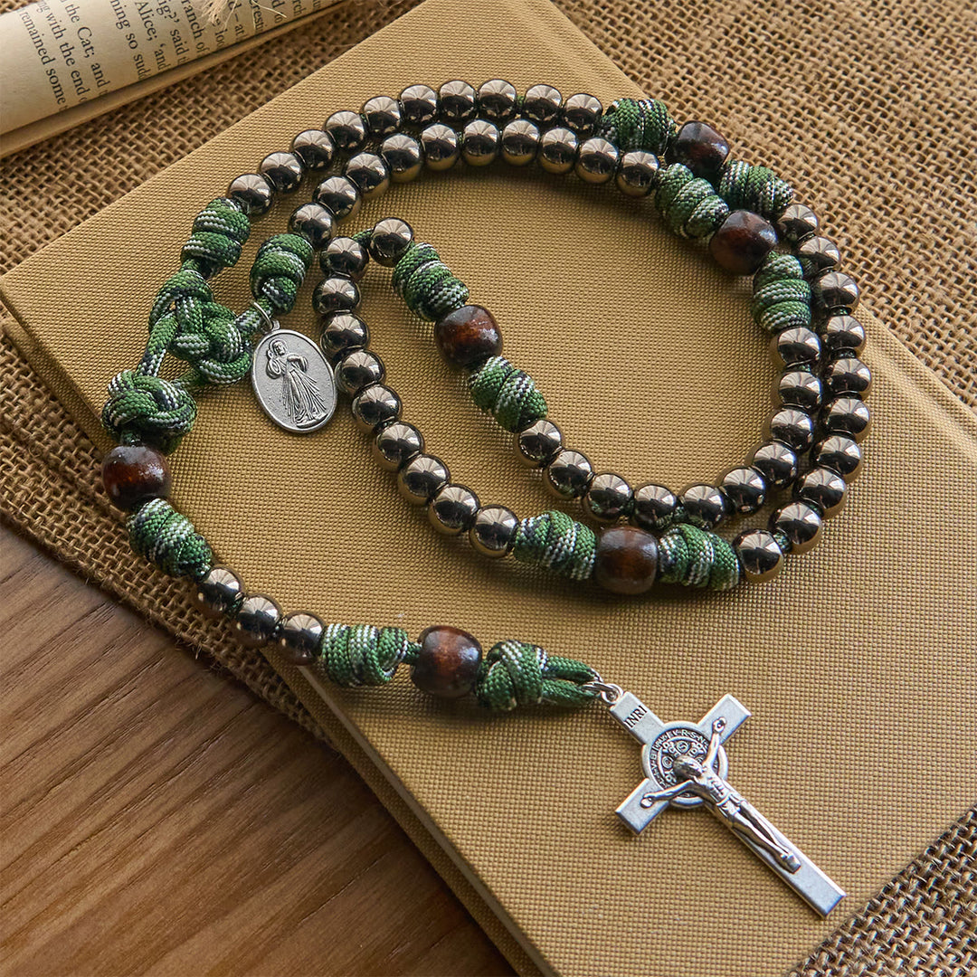 Christianartworkshop Robuster Paracord-Segensrosenkranz: Beschützt durch den Heiligen Geist und die Göttliche Barmherzigkeit - Paracord-Segensrosenkranz - image 0