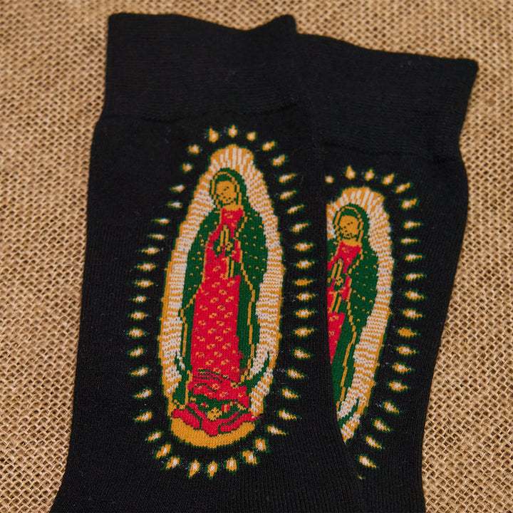 Christianartworkshop Schwarze religiöse Unisex-Crew-Socken mit der Jungfrau von Guadalupe: Retro-Design, exklusives Glaubensflair - image 2