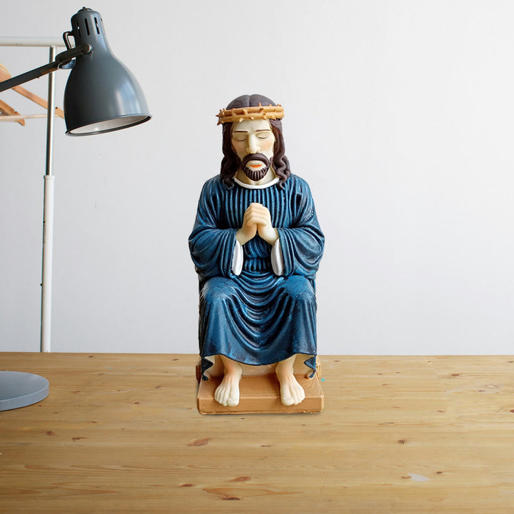 Christianartworkshop Klassische Figur aus Kunstharz, betender Jesus mit Dornenkrone: Ein zeitloser treuer Begleiter für Zuhause und Büro - image 4