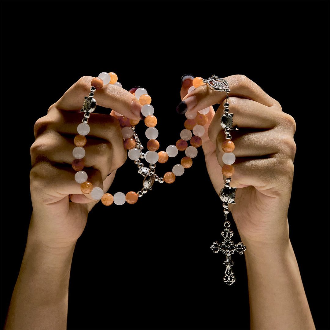 Christianartworkshop Armband mit orangefarbenem und weißem Quarz und Katzengesicht aus Edelstahl mit orangefarbenen Tabby-Anhängern, Tier-Rosenkranz - image 1