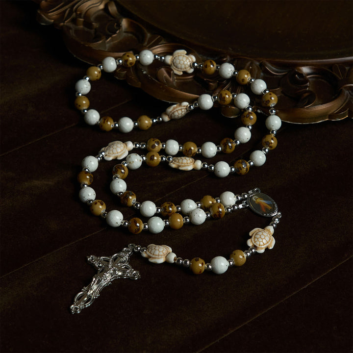 Christianartworkshop Divine Care Schildkröte mit warmen gelben Perlen und Tierrosenkranz „Our Lord's Mercy“ - image 3
