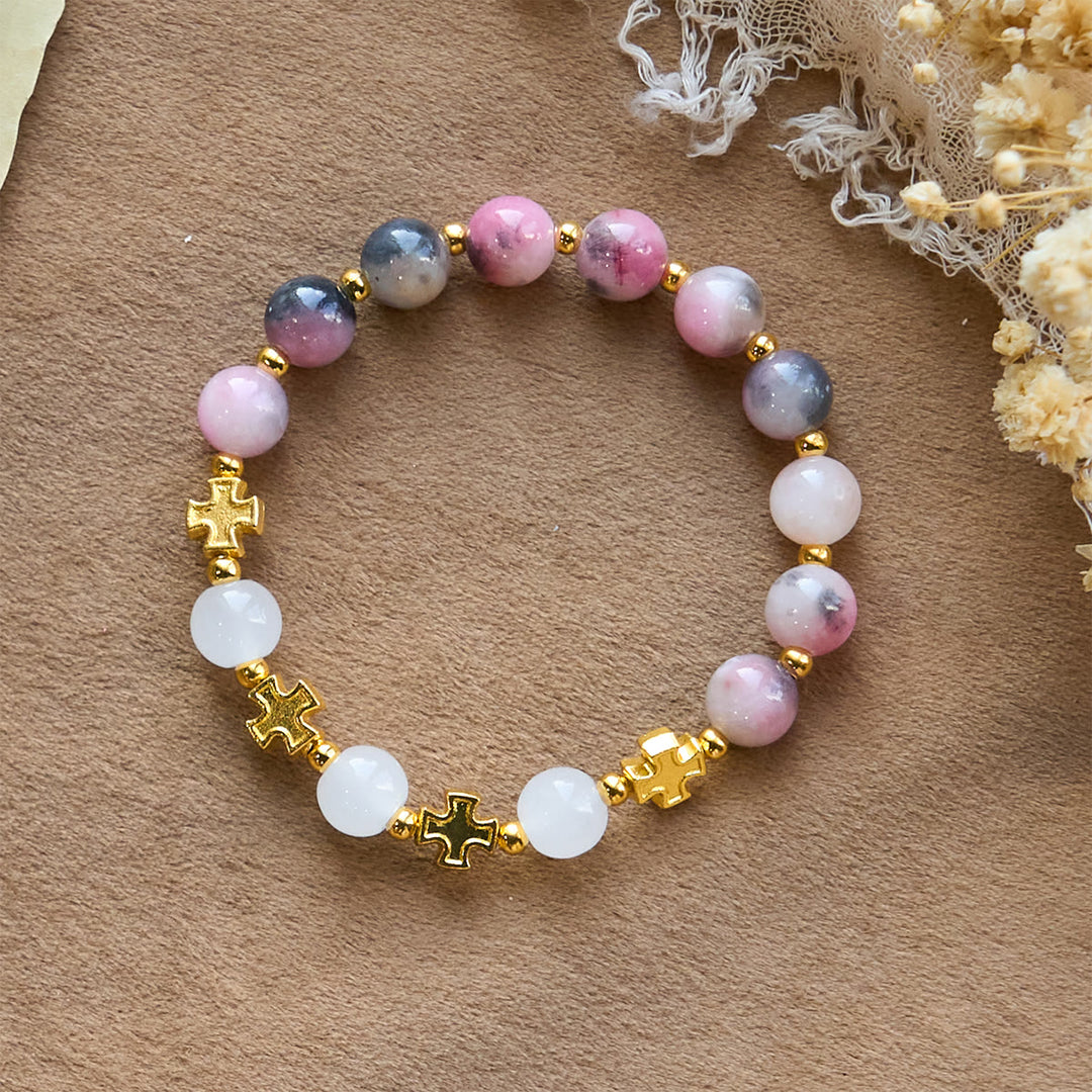 Christianartworkshop Anmutiges 8 mm großes Armband aus persischen rosa und schwarzen Jadeperlen mit antikem Kreuz - Rosa Armband - image 0