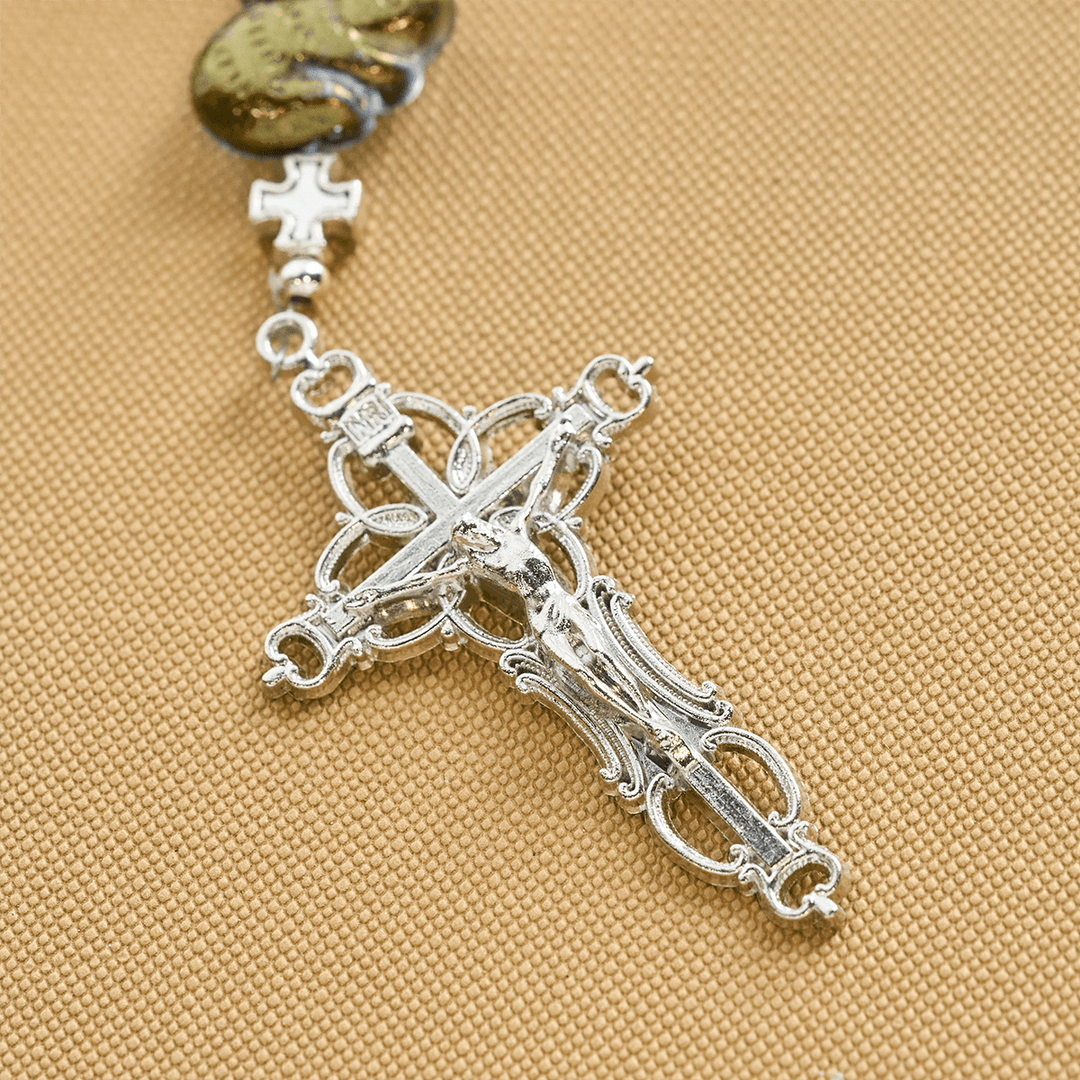Christianartworkshop Segen des Heiligen Herzens mit Kaninchenanhängern und weiß-grünen Perlen, Tierrosenkranz - image 8