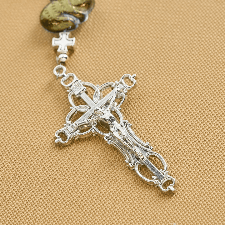 Christianartworkshop Segen des Heiligen Herzens mit Kaninchenanhängern und weiß-grünen Perlen, Tierrosenkranz - image 8