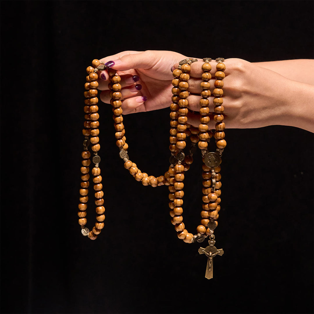 Christianartworkshop 15/20 Dekaden-Rosenkranz aus Olivenholz mit dem Design des Heiligen Benedikt, Kruzifix und Hüftkette – Göttliche Hingabe im doppelten Nutzen - image 18