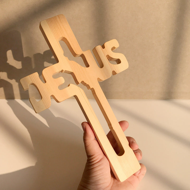 Christianartworkshop Jesus-Silhouette-Kreuz aus Kiefernholz mit hohl geschnitztem Design - image 3