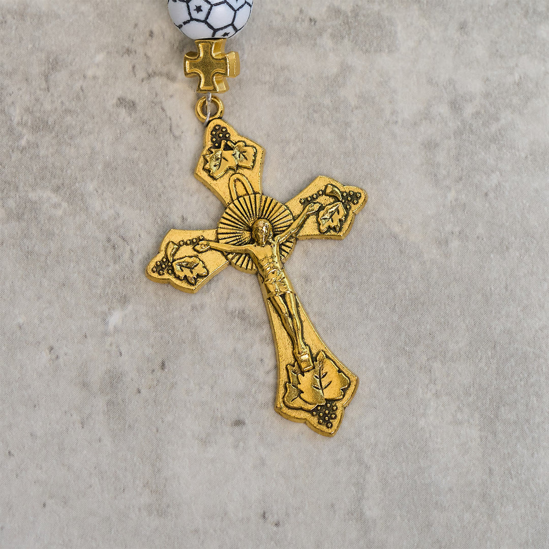 Christianartworkshop Zweifarbiger Fußball-Rosenkranz „Glaube und Sieg“ mit Kruzifix und Heiligem Gral - image 17
