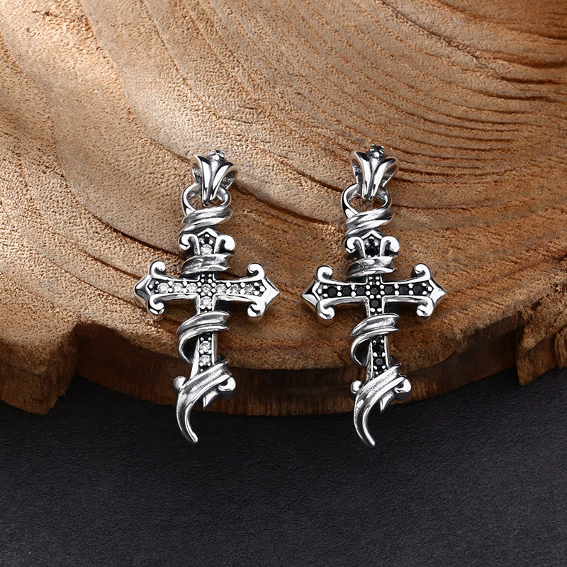 Christianartworkshop Retro – Inspirierte Sterling-Silber-Kreuz-Ohrringe mit gedrehtem Design: Ein nostalgisches Symbol des Glaubens - Weißer Zirkon - image 0