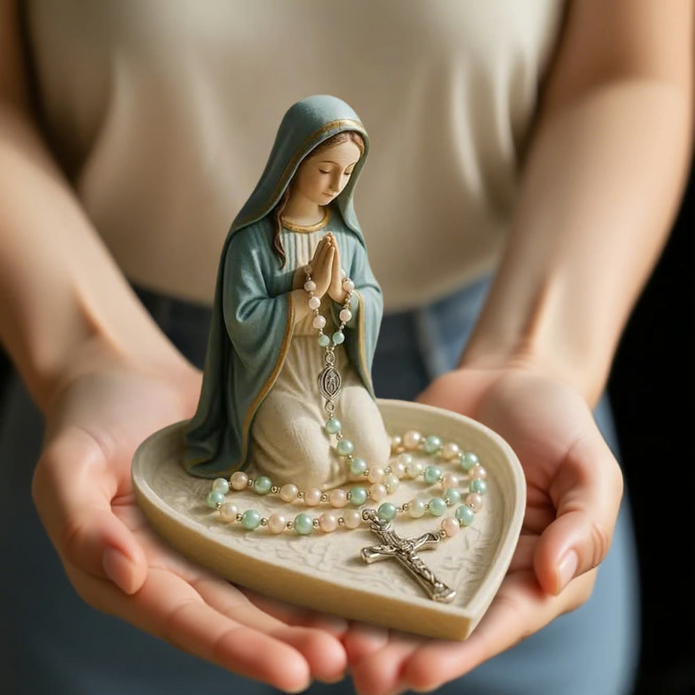 Christianartworkshop Klassischer Rosenkranzhalter aus Kunstharz mit betender Jesusfigur: Ein zeitloses Symbol der Hingabe - image 1