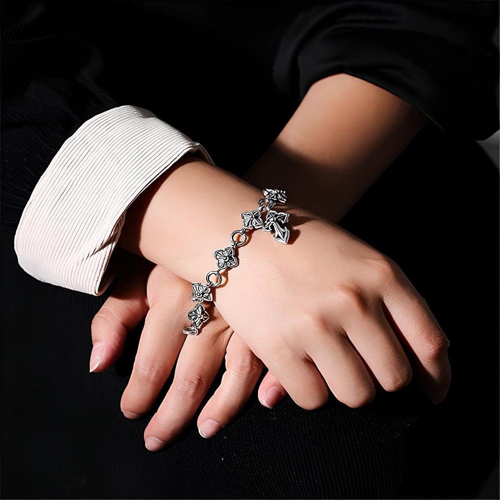Christianartworkshop – Kreuzarmband aus Sterlingsilber im Retro-Stil mit Blumenmotiven: Ein nostalgisches Zeichen des Glaubens - image 1