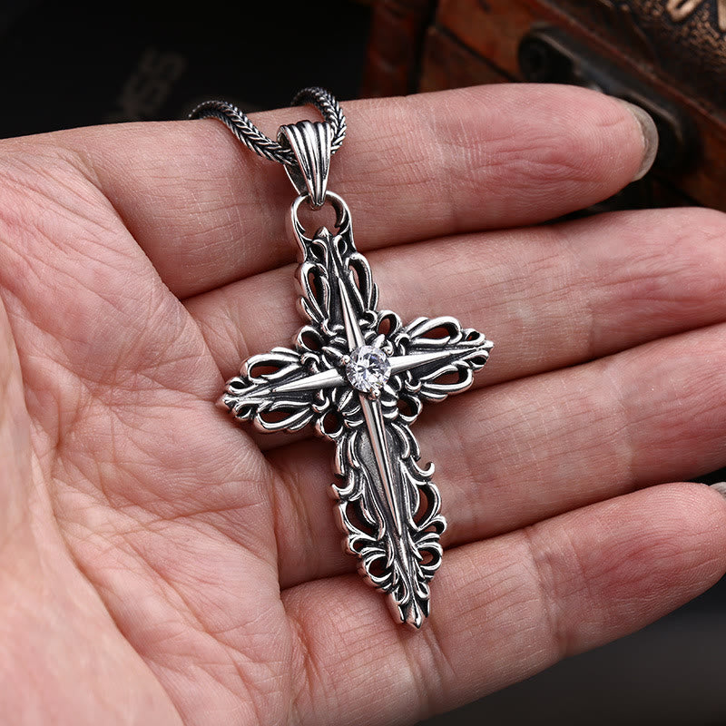 Klassische Kreuzkette aus Sterlingsilber mit Zirkonia von Christianartworkshop: Ein tiefgründiges Symbol des Glaubens - image 1