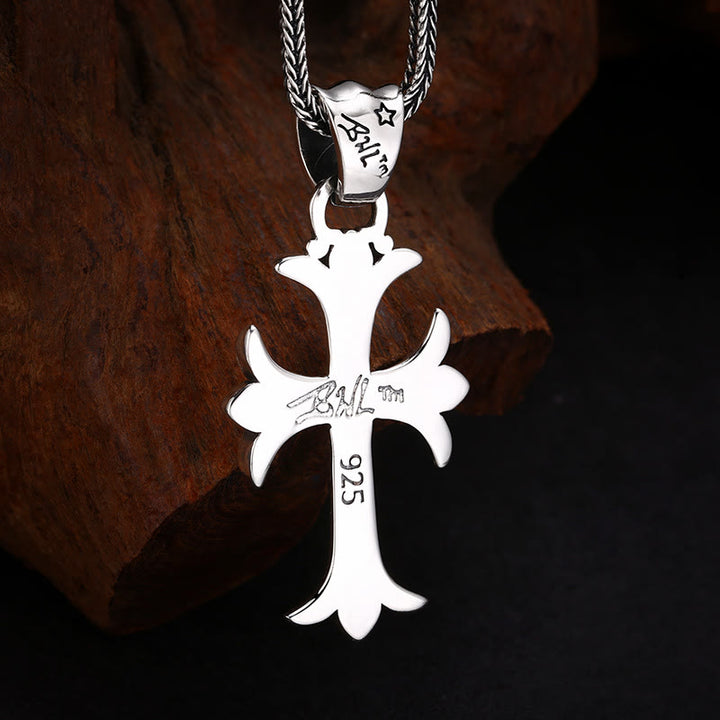 Christianartworkshop Klassischer Sterlingsilber-Kreuz-Charm-Anhänger: Ein zeitloses Accessoire für treue Verzierung - image 2