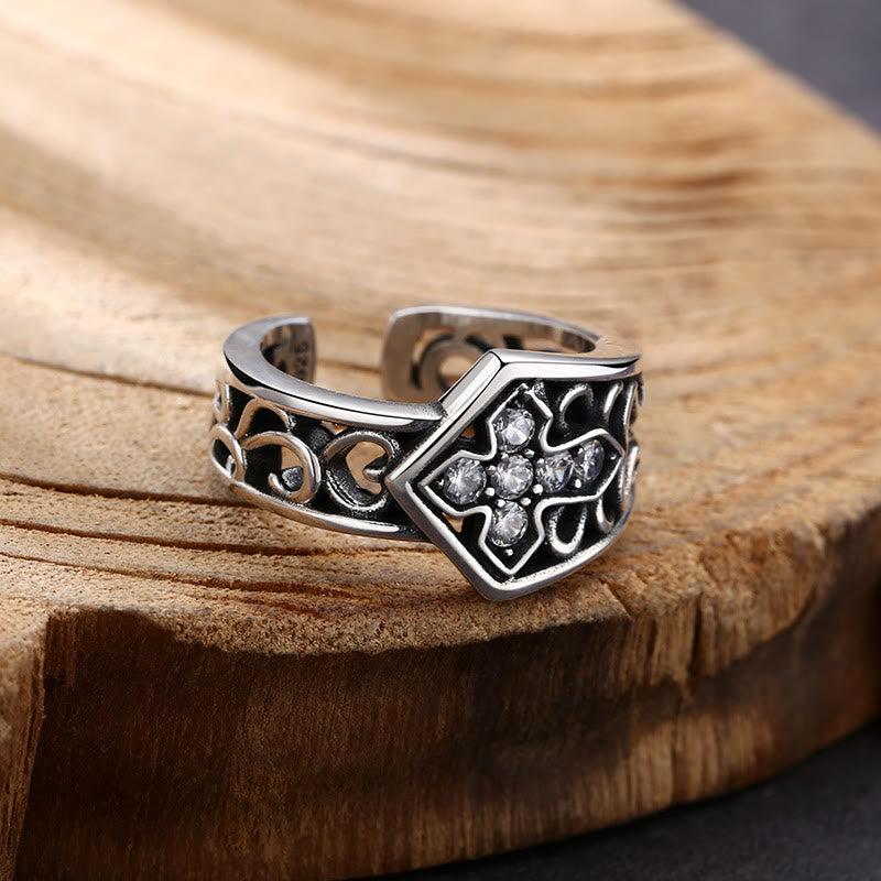 Christianartworkshop Handgefertigter offener Kreuzring aus 925er Silber mit Zirkonia: Eine seltene Verbindung von Handwerkskunst und Glauben - image 1