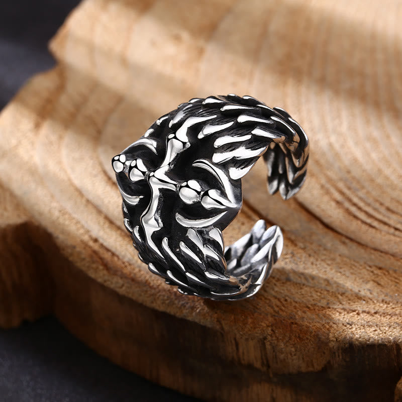 Christianartworkshop Vintage-Ring mit strukturiertem Silberkreuz-Ornament: Ein geschätztes Symbol spiritueller Verbindung - image 1