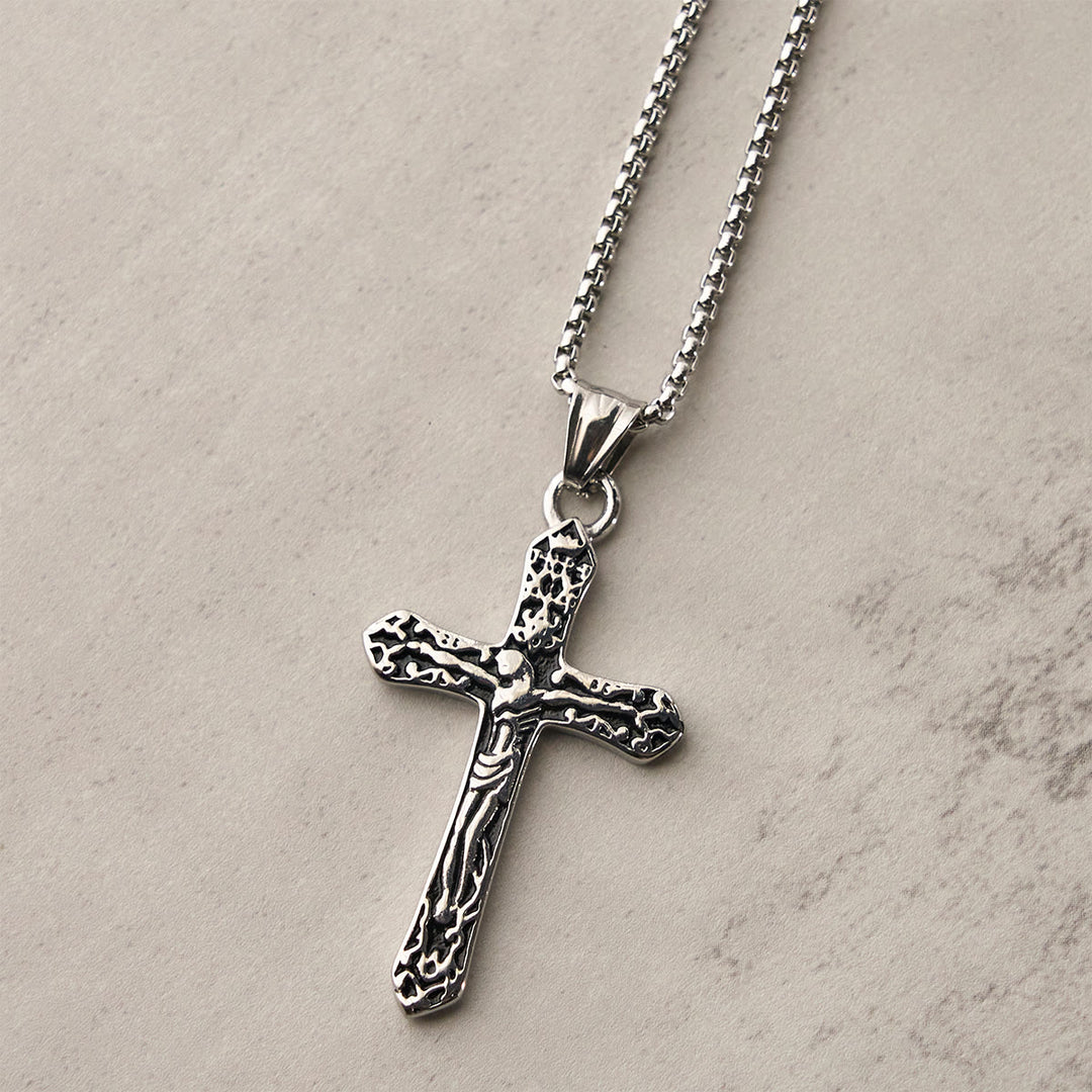 Christianartworkshop Klassische Halskette mit verziertem Kreuz aus Edelstahl: Ein tiefgründiges Symbol des Glaubens - image 3
