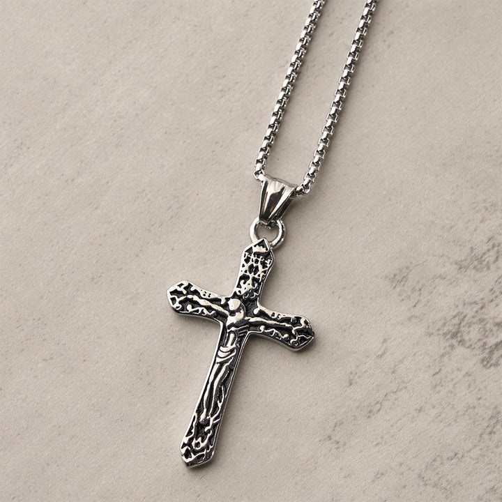 Christianartworkshop Klassische Halskette mit verziertem Kreuz aus Edelstahl: Ein tiefgründiges Symbol des Glaubens - image 3