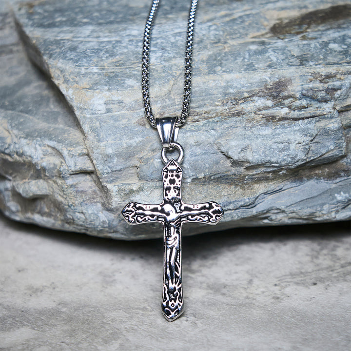 Christianartworkshop Klassische Halskette mit verziertem Kreuz aus Edelstahl: Ein tiefgründiges Symbol des Glaubens - image 2