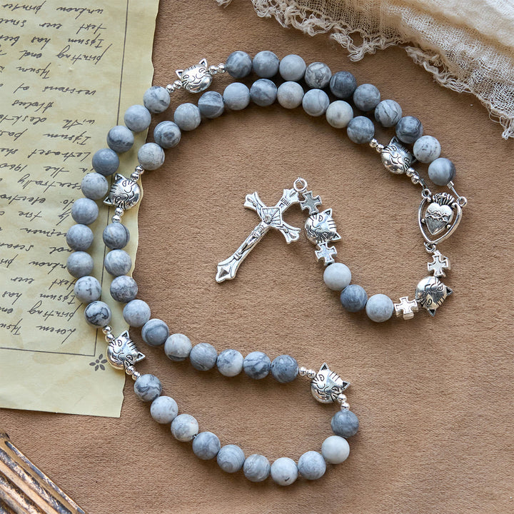 Christianartworkshop Gebetsrosenkranz mit hellgrauer getigerter Katze: Gebetsvolle Fürsorge für streunende Katzen, Armband, Tierrosenkranz - image 5