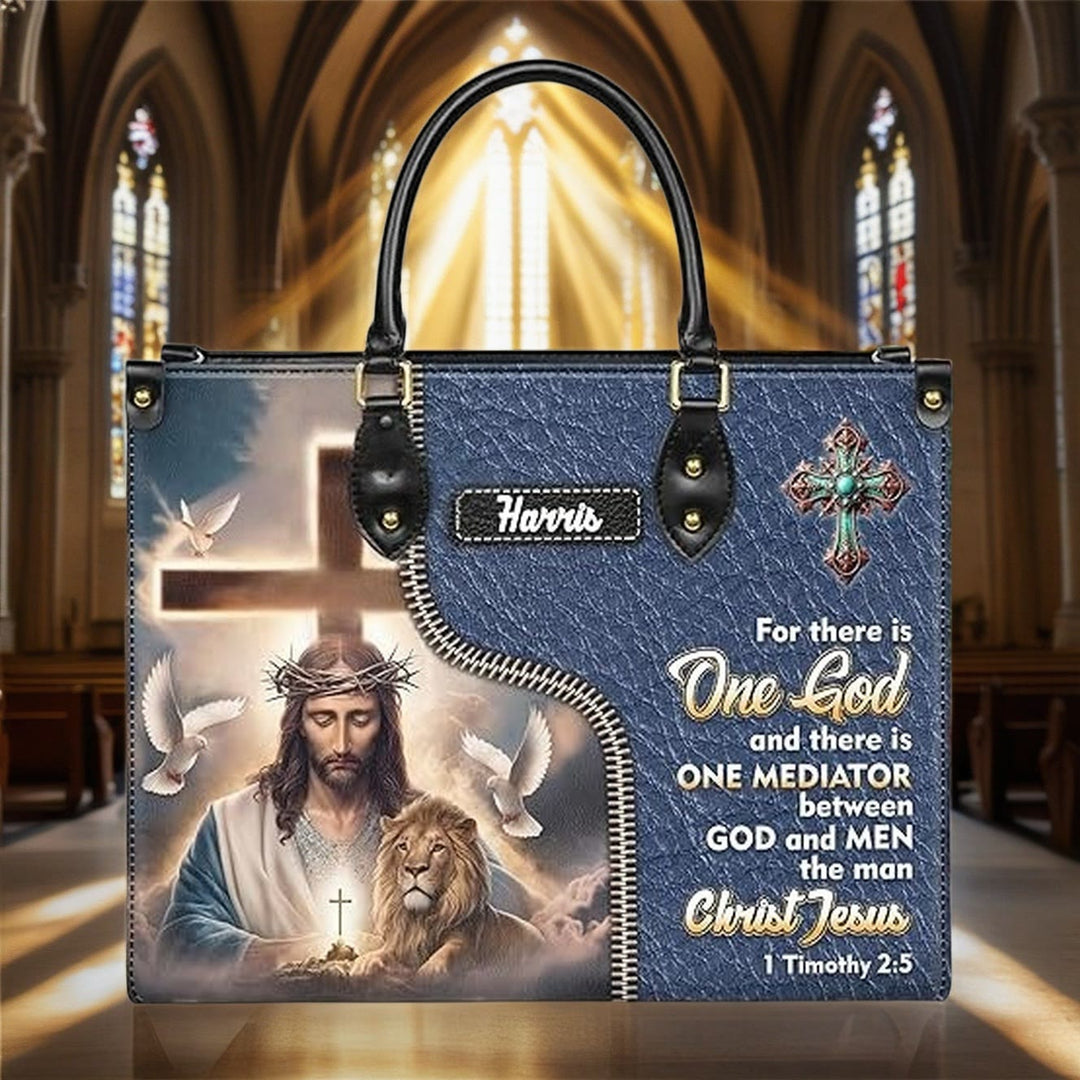 Personalisierte Lederhandtasche von Christianartworkshop mit Jesus, Löwe und dem Bibelvers 1 Timotheus 2,5 - image 4