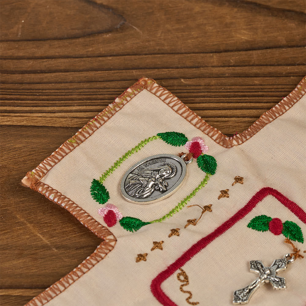 Christianartworkshop Klassischer, bestickter Stofftaschenschrein mit silbernem Kreuz (im Lieferumfang enthalten) - image 5