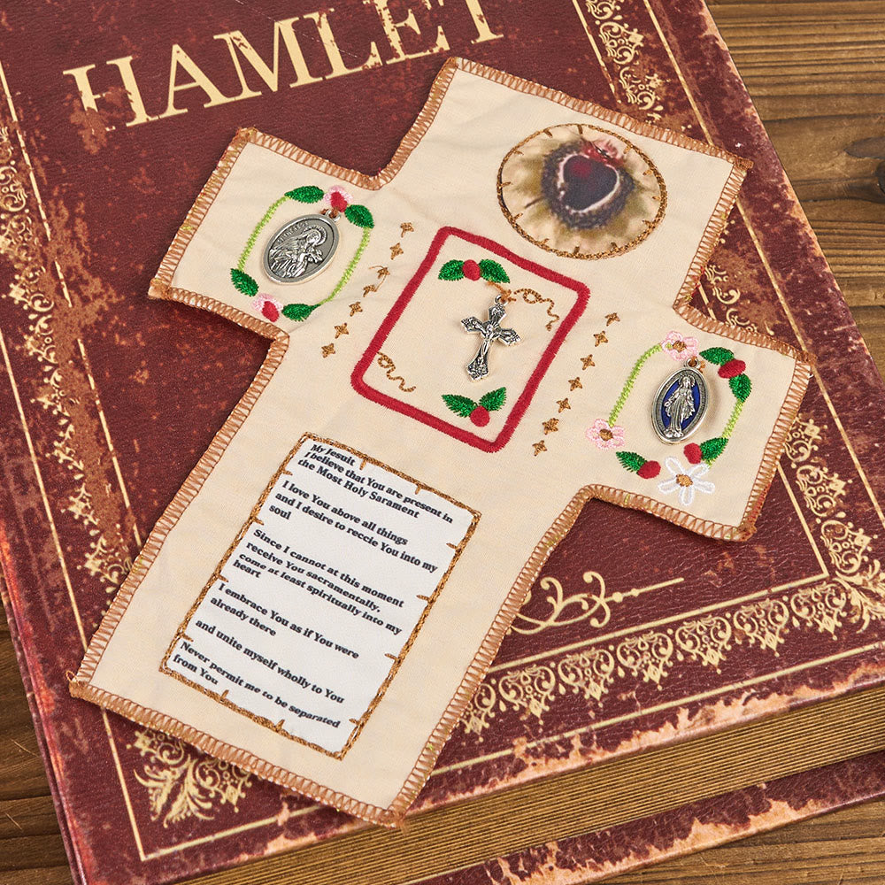 Christianartworkshop Klassischer, bestickter Stofftaschenschrein mit silbernem Kreuz (im Lieferumfang enthalten) - image 2