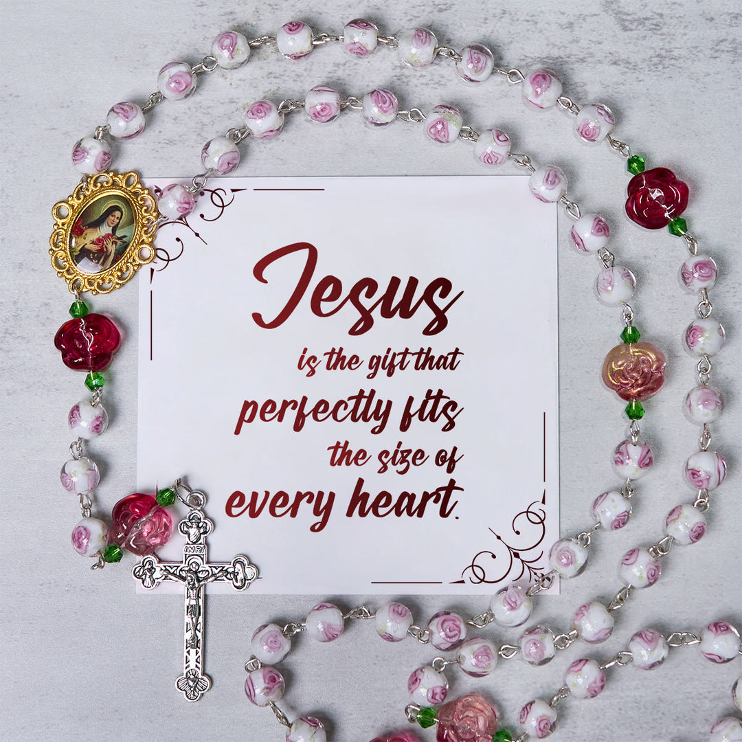 Christianartworkshop GEBETSVOLLER GLAUBE: Handgefertigter Rosenkranz mit floraler Eleganz aus Rosen und Elfenbein mit Geschenkkarte - Jesus ist das Geschenk - image 0