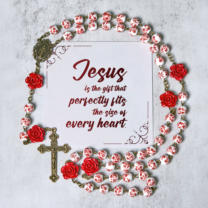 Christianartworkshop GEBETSVOLLER GLAUBE: Handgefertigter Rosenkranz aus Zinnoberperlen mit Geschenkkarte - Jesus ist das Geschenk - image 0