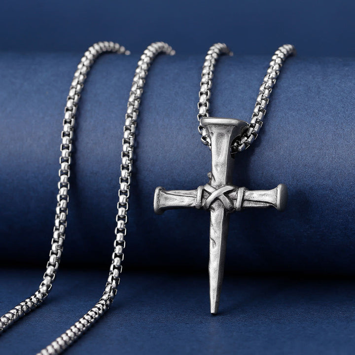 Christianartworkshop Künstlerische Halskette mit Kreuz in Nagelform zum Ausdruck des Glaubens - image 2