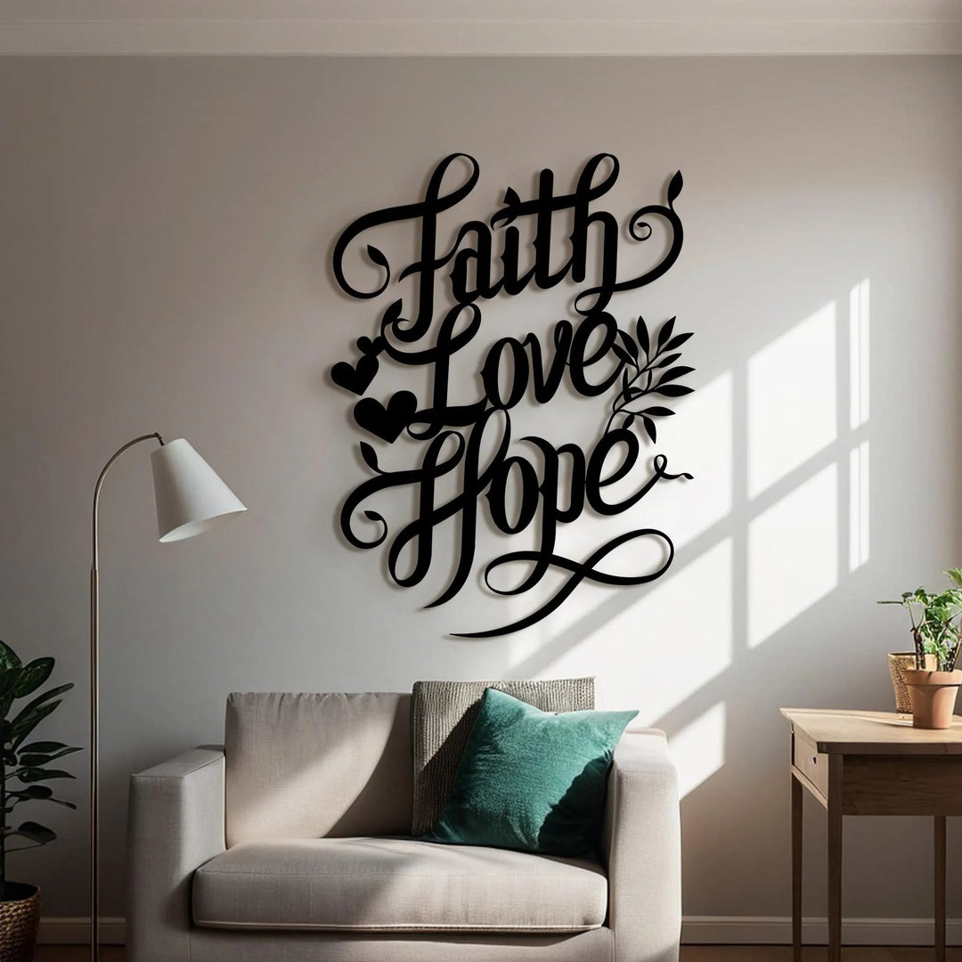 Christianartworkshop Wanddekoration aus Metall mit Schriftzug „Faith Love Hope“ mit Herz- und Blattakzenten - image 3