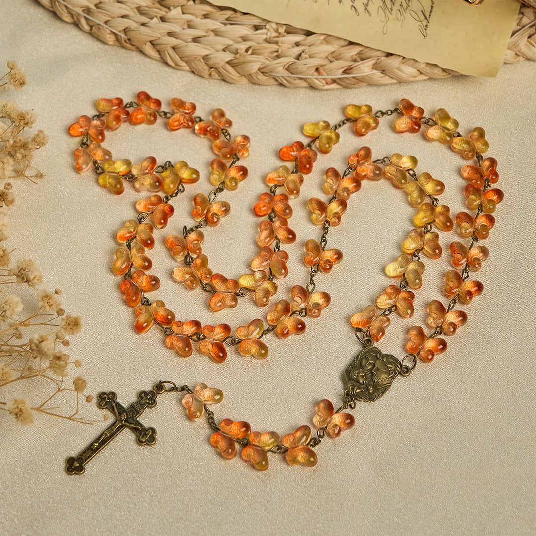 Christianartworkshop Erntedankfest: Bernsteinfarbene Schmetterlingsperlen mit Kruzifix und Tierrosenkranz der Heiligen Familie - image 2