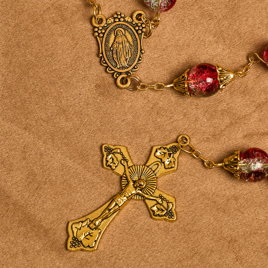 Christianartworkshop Thanksgiving Day: Weihnachts-Rosenkranz aus roten Perlen mit goldenem Kruzifix und Madonna-Medaille - image 10