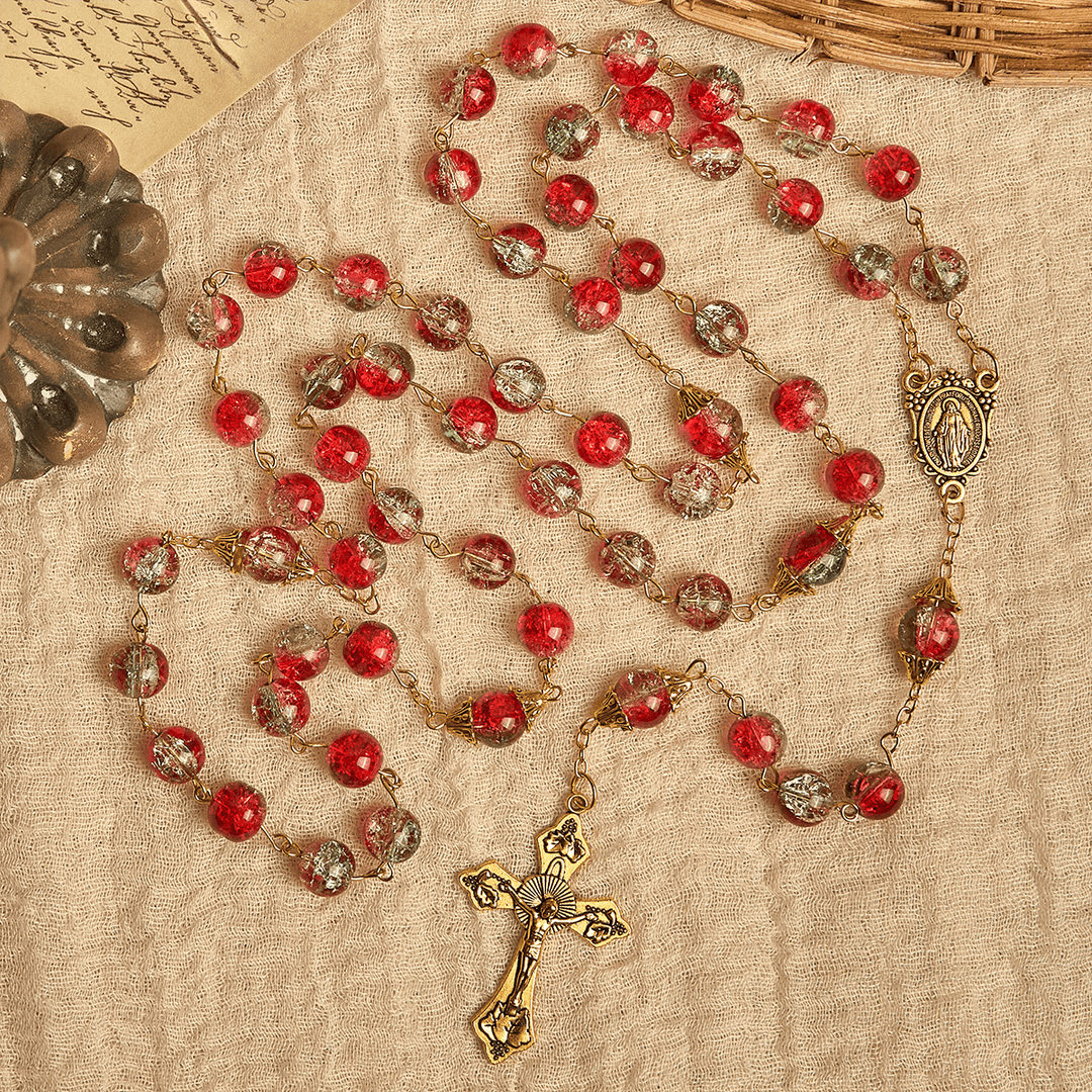 Christianartworkshop Weihnachten – Themen-Rosenkranz aus roten Perlen mit goldenem Kruzifix und Madonna-Medaille - image 4