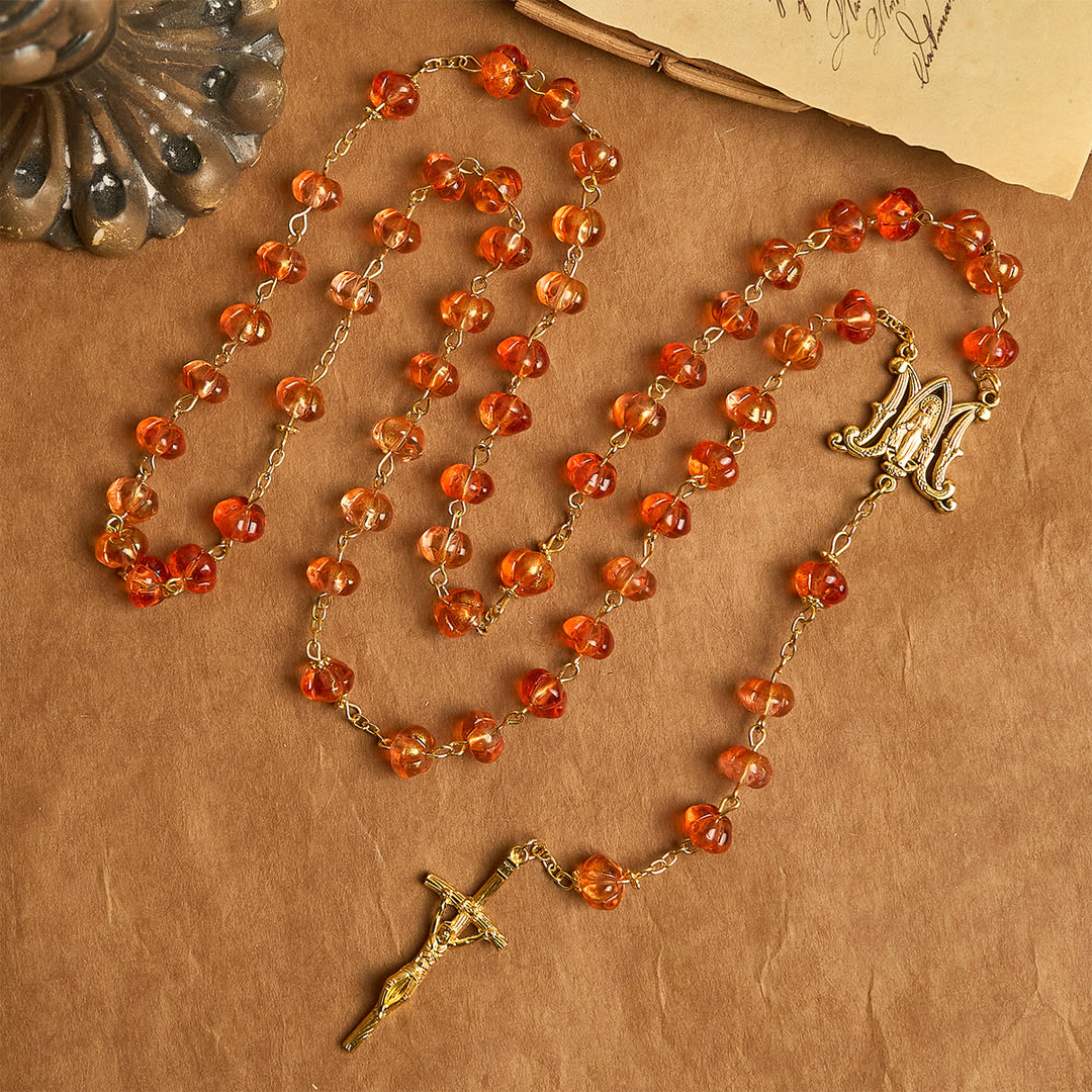 Christianartworkshop Erntedankfest: Rosenkranz aus heiligen Kürbisperlen mit Wundertätiger Medaille und Kreuz - image 4