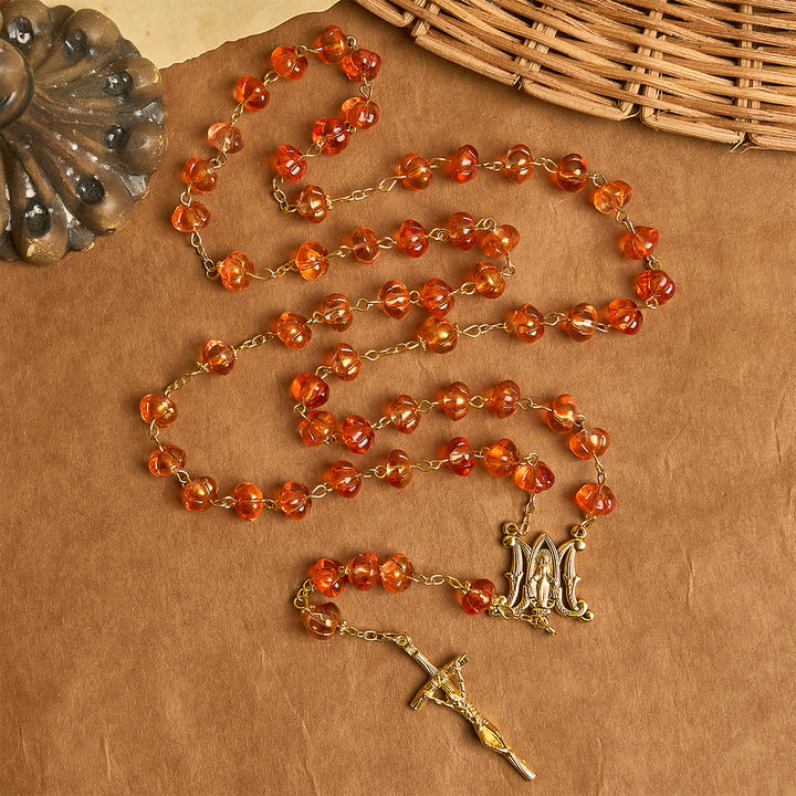 Christianartworkshop Erntedankfest: Rosenkranz aus heiligen Kürbisperlen mit Wundertätiger Medaille und Kreuz - image 5