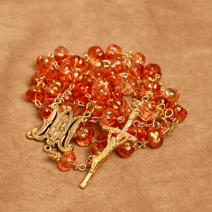 Christianartworkshop Erntedankfest: Rosenkranz aus heiligen Kürbisperlen mit Wundertätiger Medaille und Kreuz - image 9