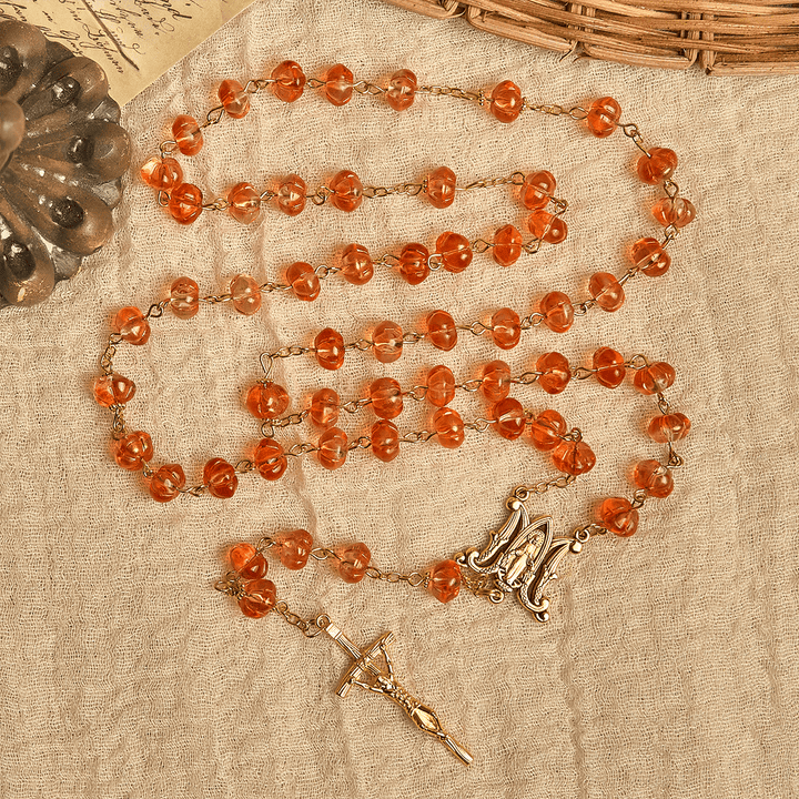 Christianartworkshop Erntedankfest: Rosenkranz aus heiligen Kürbisperlen mit Wundertätiger Medaille und Kreuz - image 8