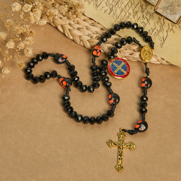 Christianartworkshop Rosenkranz im gotischen Stil: Schwarzes Totenkopf-Design mit goldenem Kruzifix - image 4