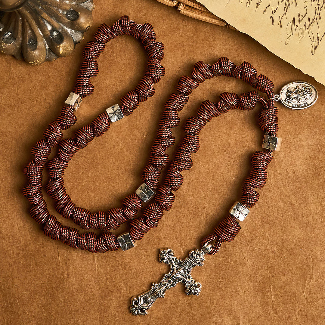Christianartworkshop Warrior's Devotion Dunkelroter Paracord-Rosenkranz mit dem Erzengel Michael - Der heilige Erzengel Michael - image 0