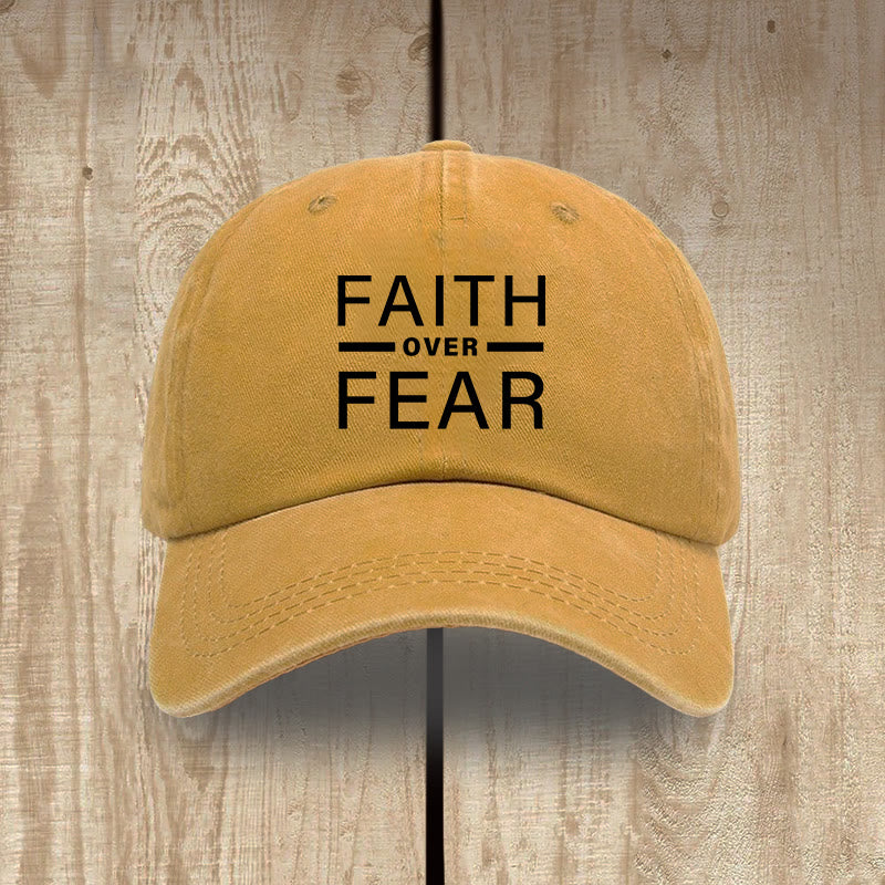 Christianartworkshop Minimalistisches, mutiges Statement „Faith Over Fear“ Unisex-Mütze aus gewaschener Baumwolle im Used-Look - Gelb - image 16